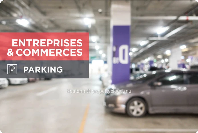55 places de parking idéalement situés