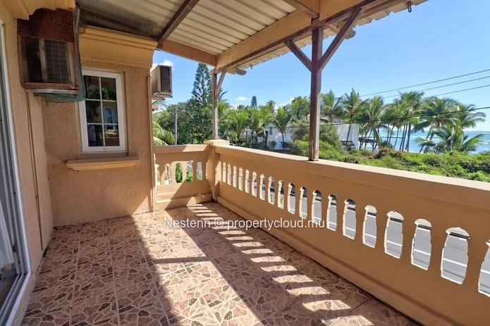 Villa traditionnelle en bord de mer avec 3 chambres