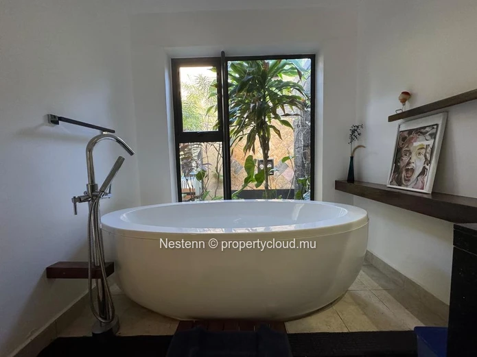 Villa d'exception au cœur d'un domaine privé