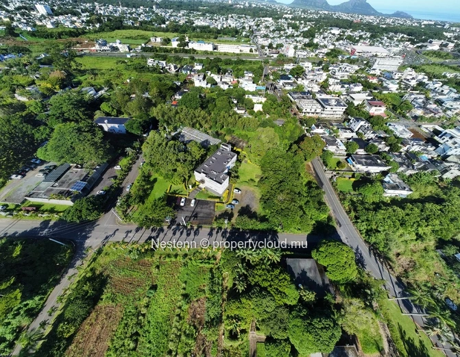 Spacious land of 3250.07 m² 