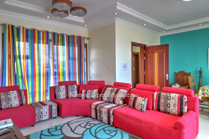 3-bedroom en suite apartment with sea view 