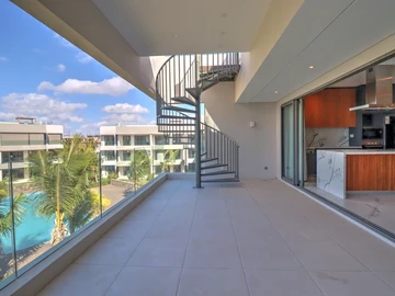 4 Bedroom Apartment