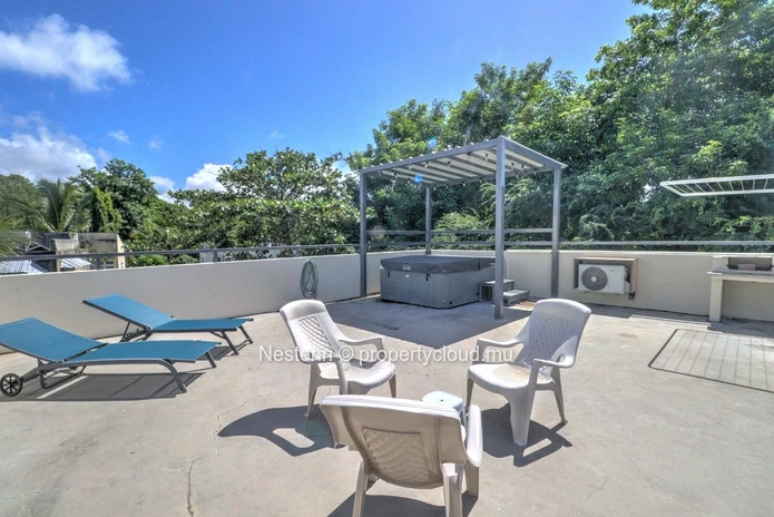 Appartement avec piscine privée
