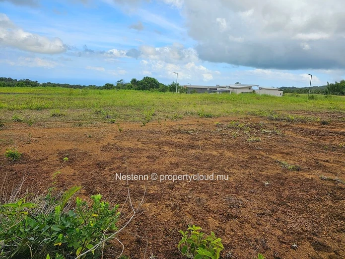 Construisez votre maison à Avalon Golf Estate – Terrain spacieux de 1 995 m²