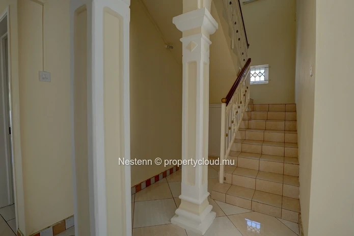 Charming traditional 280 m² house with 4 bedrooms