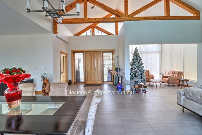 Splendide villa de 4 chambres dans un domaine sécurisé