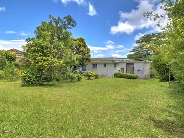6 Bedroom House