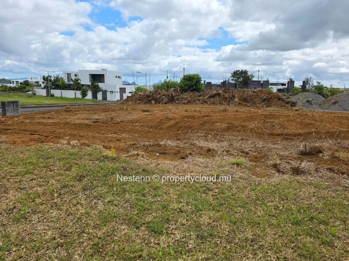 Residential land of 627.80 m²
