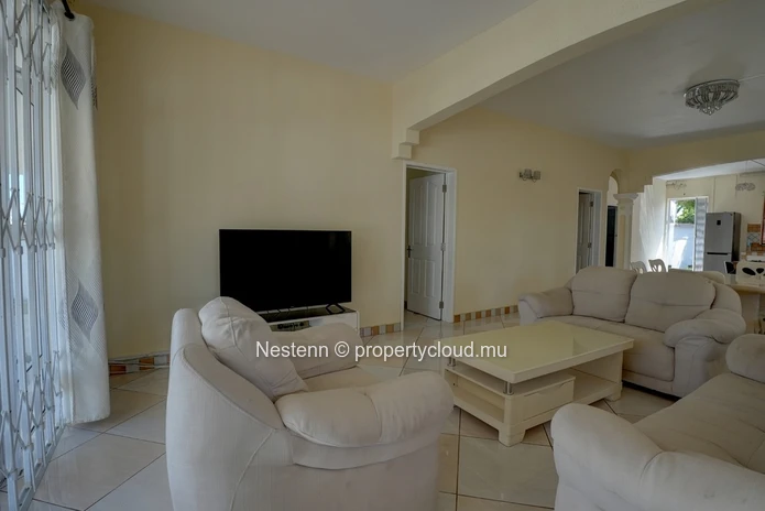 Charming traditional 280 m² house with 4 bedrooms