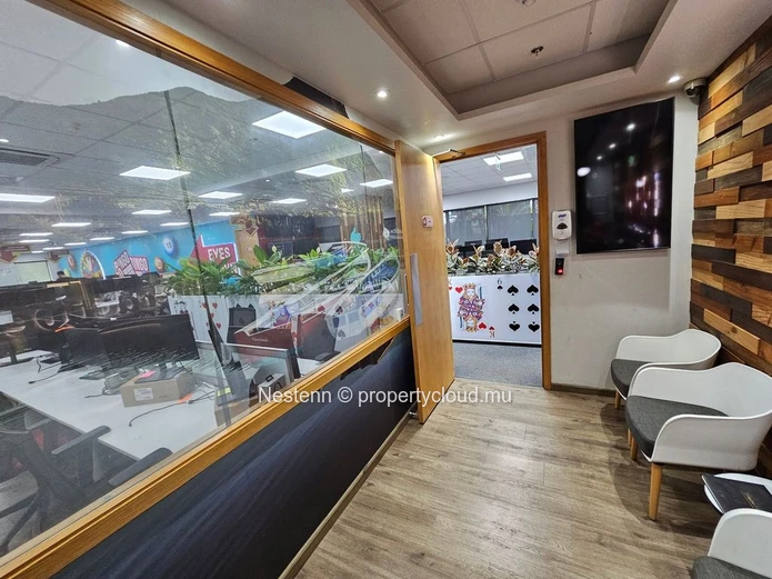 Office space of 668 m² 