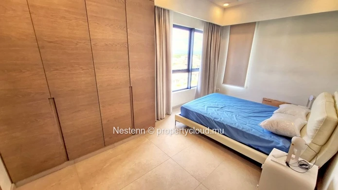 Fabulous 3-bedroom penthouse in a secure, upscale residence