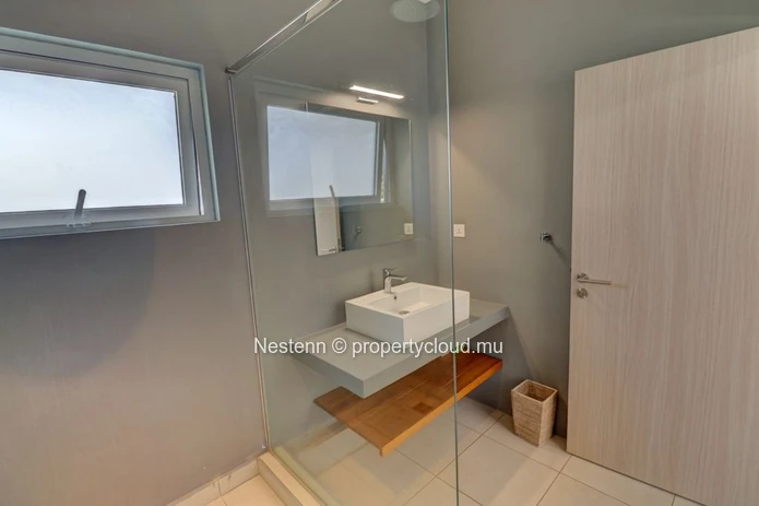 Townhouse de 3 Chambres avec piscine