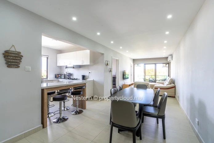 Penthouse de 105 m2 avec toit privé et à seulement 5 minutes à pied de la plage.