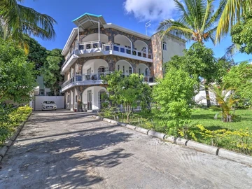 3 Bedroom Apartment