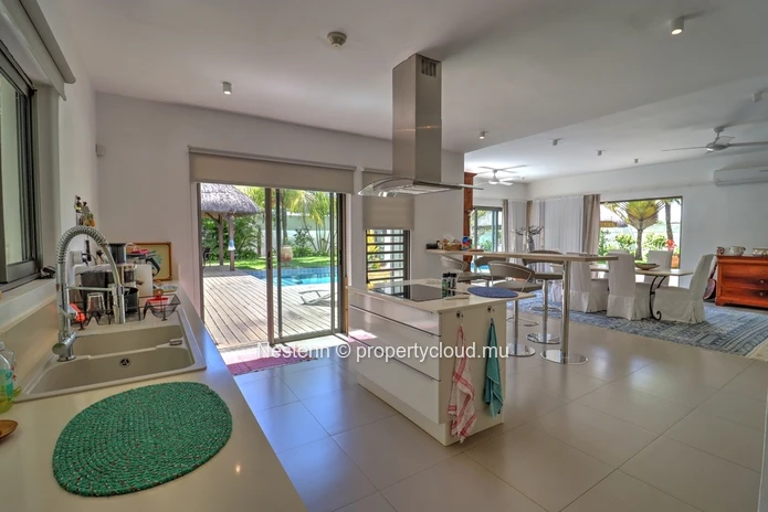 Villa 4 chambres + studio indépendant