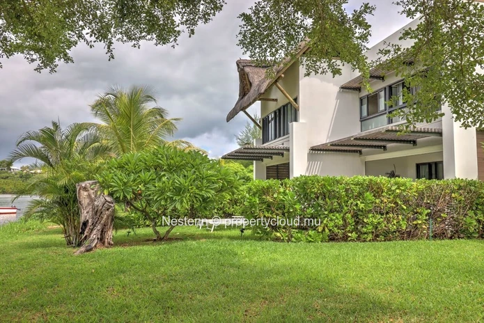 Superbe duplex de luxe en bord de rivière