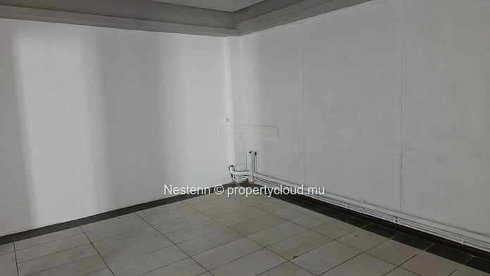 Commercial space of 175m²