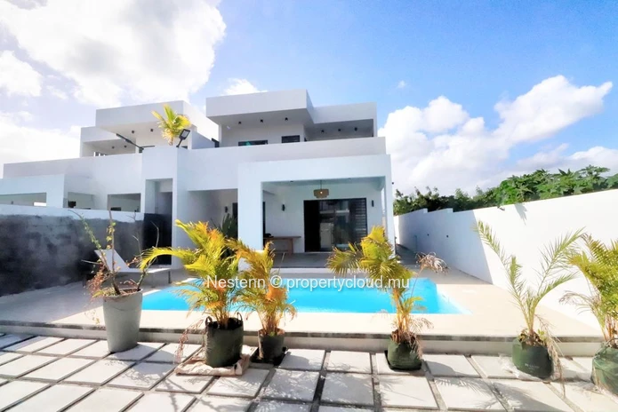 Villas neuves et modernes en résidence sécurisée avec piscine privée