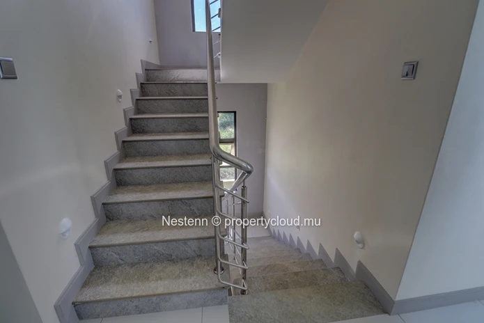 Villa moderne de 5 chambres avec piscine privée