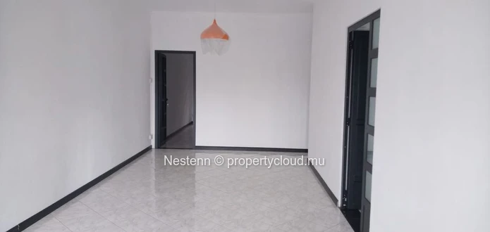 Duplex à usage de bureau ou résidence