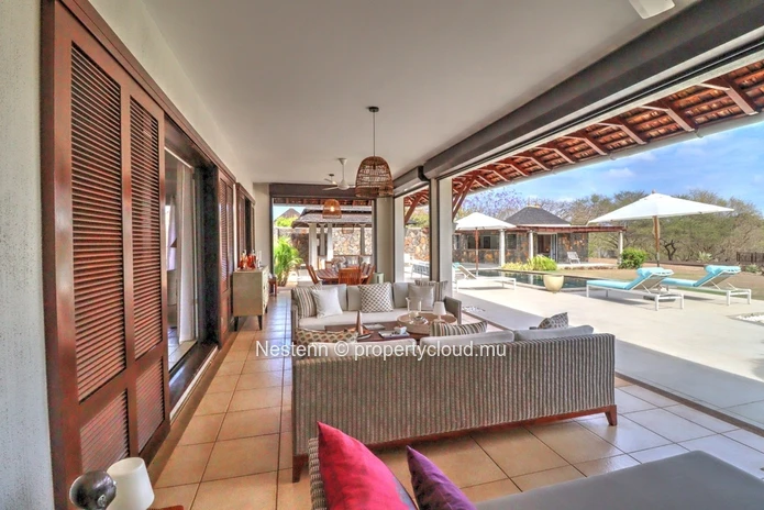 Superbe villa de 5 chambres située dans un domaine golfique