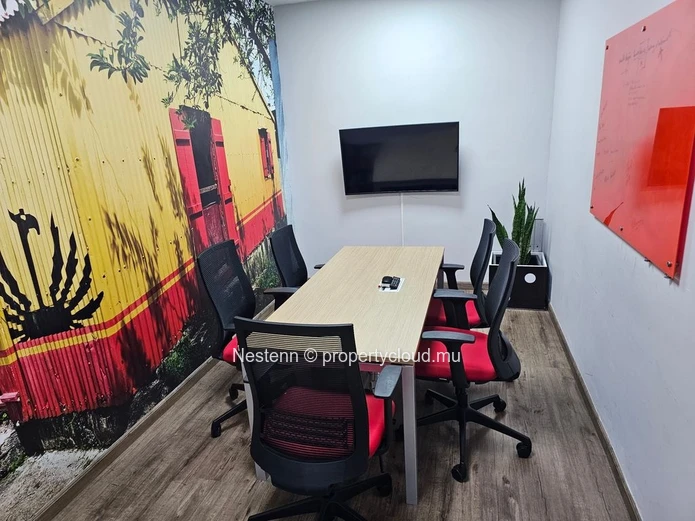 Office space of 668 m² 