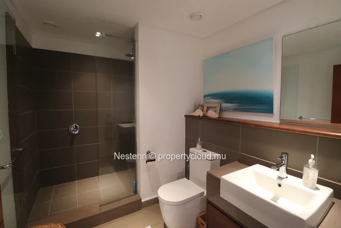 Superbe penthouse avec vue imprenable sur la mer et équipements adaptés aux familles
