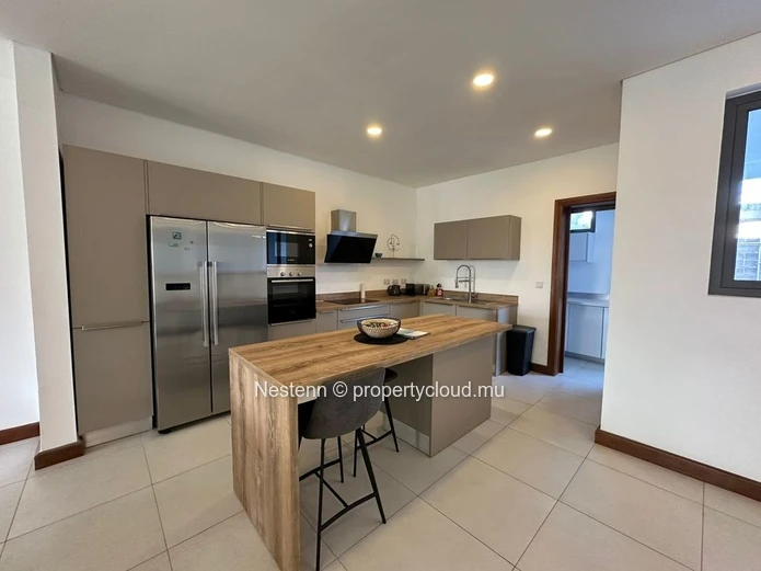 3 bedroom apartment, ideally located