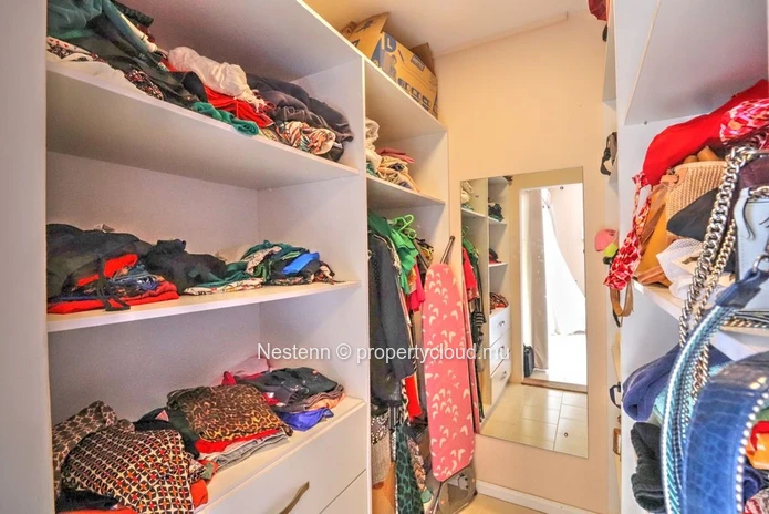 Penthouse moderne avec 2 chambres et proche des commerces 