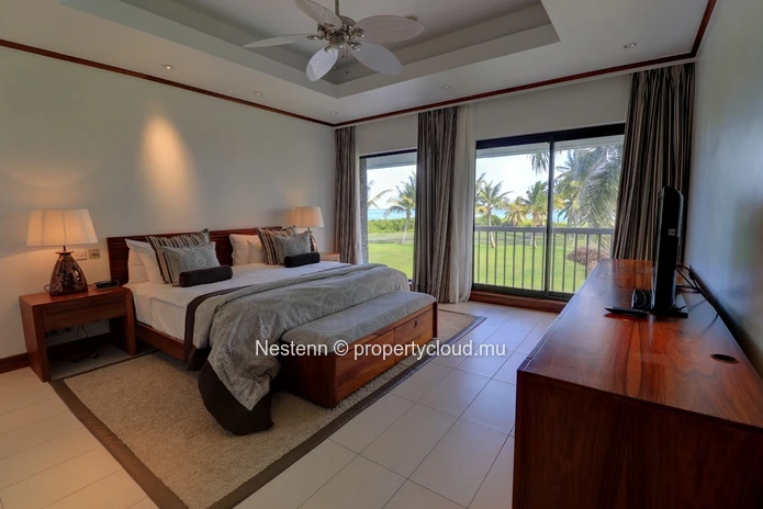 Magnifique villa vue mer de 5 chambres sur le Golf Ernie Els