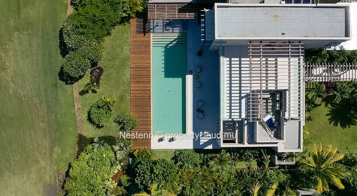 Villa juxtaposée vue mer: la maison de vos rêves vous attend !