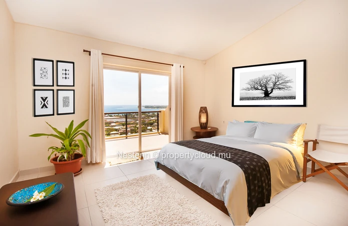 Magnifique appartement moderne de 320m2 avec piscine privée et vue imprenable sur la baie 