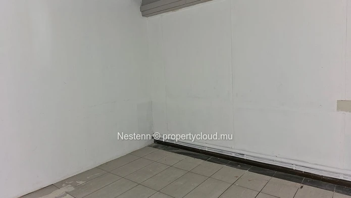 Commercial space of 175m²