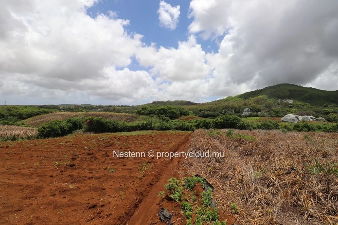 Land with breathtaking sea views