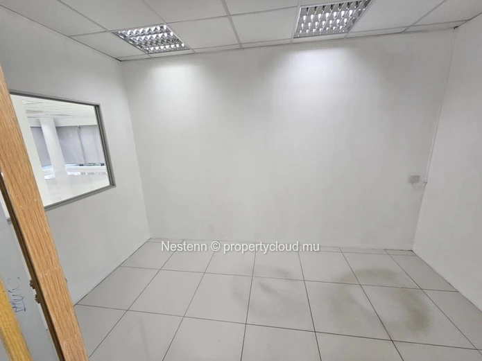 Office space of 270 m² 