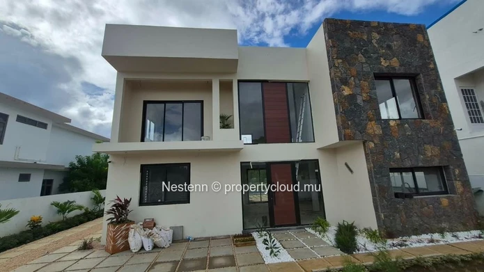 Villa moderne de 4 chambres 