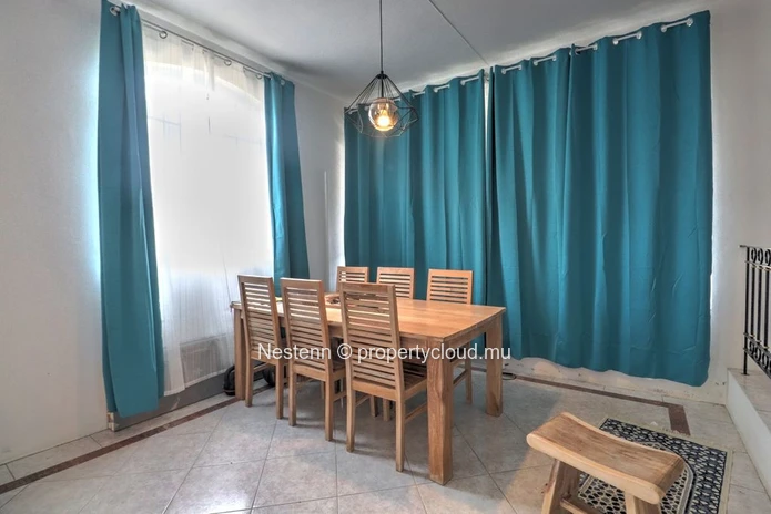 Maison familiale de 5 chambres