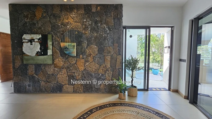Belle Villa neuve de 4 chambres 
