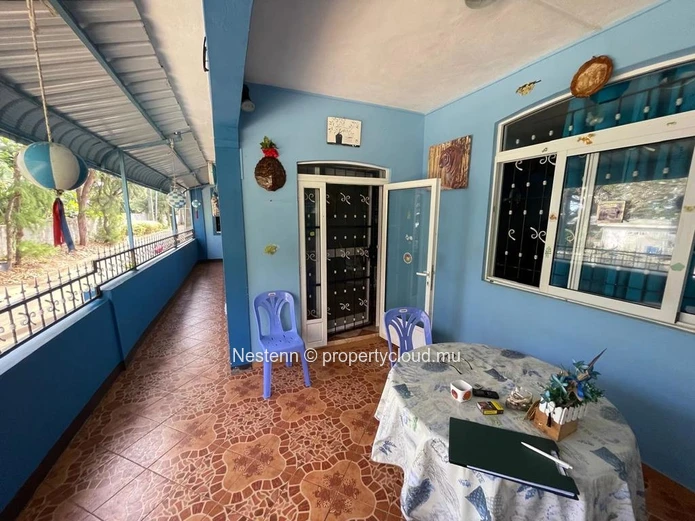 Charmante maison de 253,25 m2 proche de la plage 