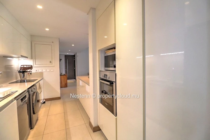 An exceptional 2-bed apartment in a golf estate 