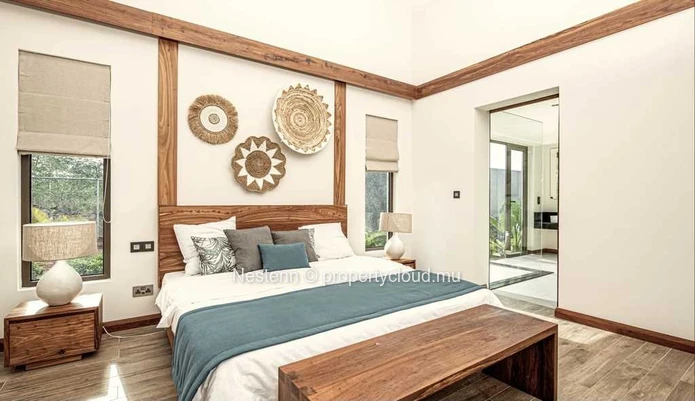 Luxurious 3 bedroom villa with private pool and also the possibility of customization.