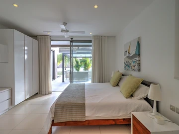 4 Bedroom Apartment