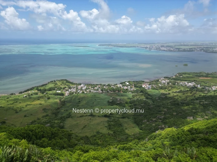 Agricultural land of 5 Arpents with magnificent view 