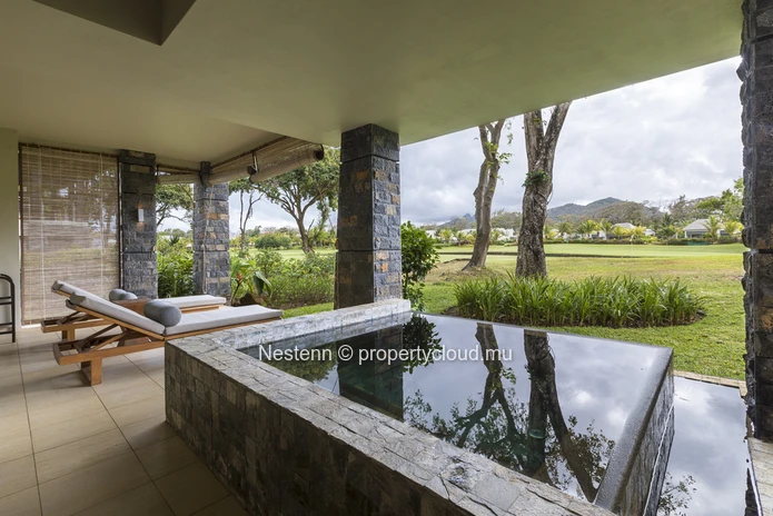 L'Adamante Styluxa: 3-bedroom duplex with private pool and exclusive setting