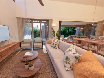 2 Bedroom House