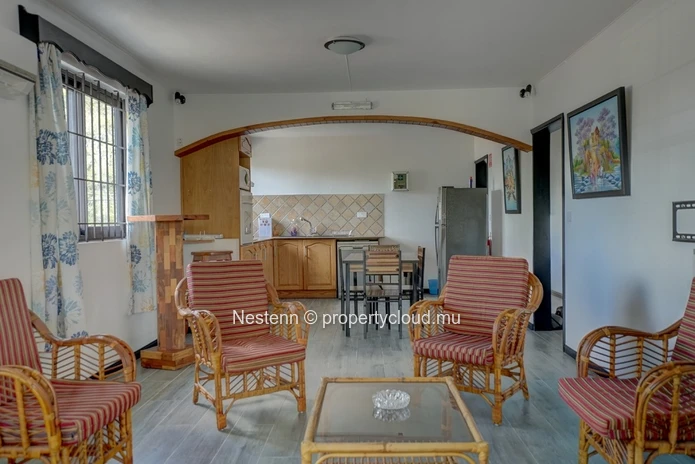 Immeuble à Usage Mixte de 490 m² 