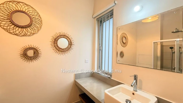 Appartement 2 chambres entièrement meublé au rez-de-chaussée