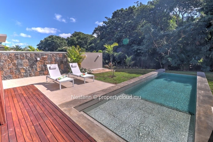 Villa 3 chambres avec piscine privée jacuzzi accès mer et proche golf