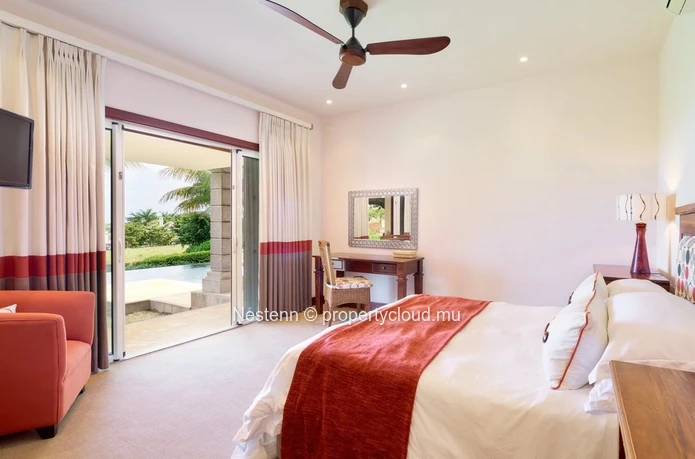 4 bedrooms villa with private pool and garden in a golf estate