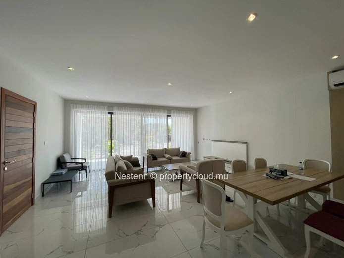 3 bedrooms apartment in a sought-after area. 